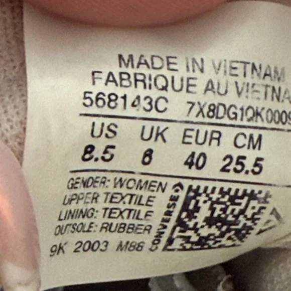 Converse All Star Strawberry Cherry Print Low Top Sneakers Women’s 8.5 - Picture 10 of 10